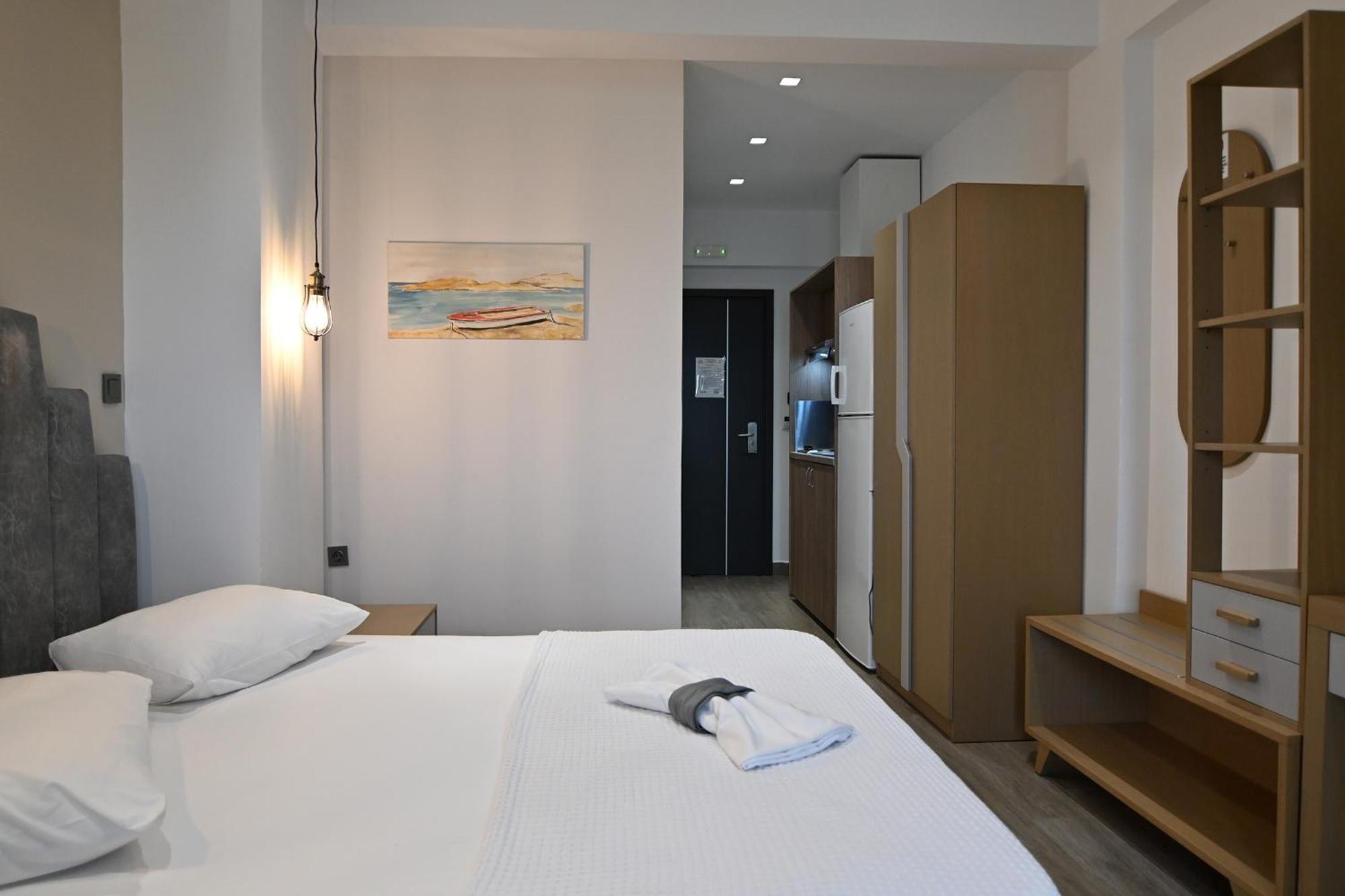 Amalia Rooms Sea View Vrasná 외부 사진