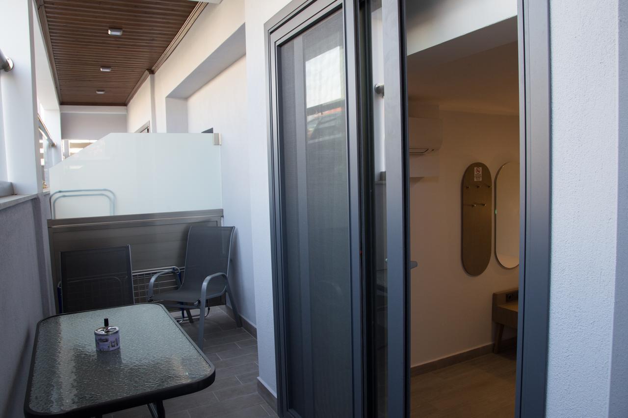 Amalia Rooms Sea View Vrasná 외부 사진
